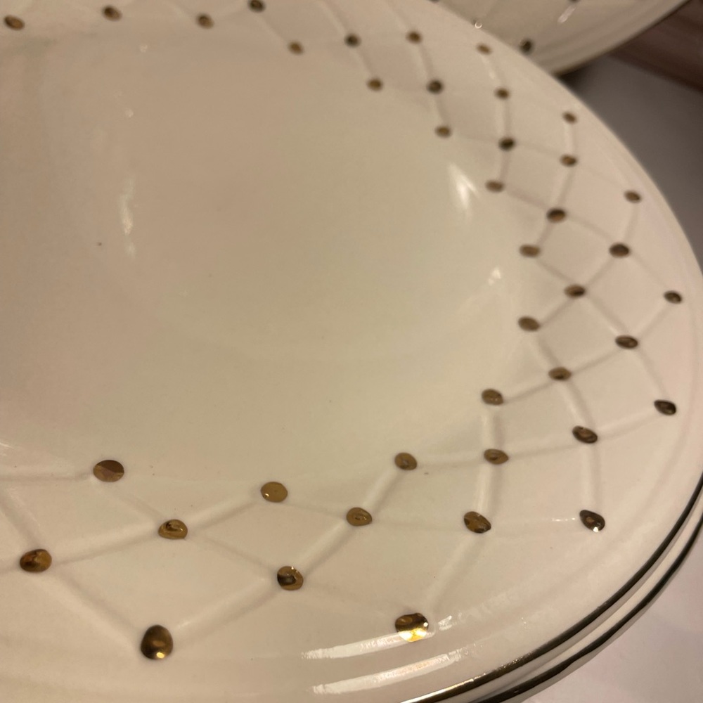 Gibson gold basket dinner plates set of 8 - Picture 3 of 5